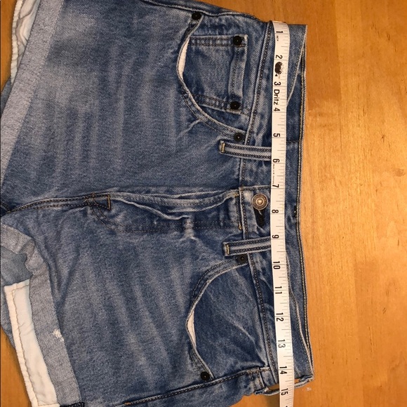 Levi Jean shorts !! - Picture 4 of 6